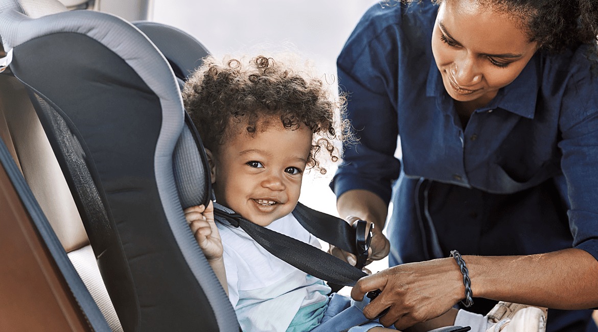 Choose a Right Car Seat for Your Little One